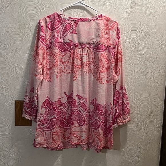 5$ SALE!!! Laura Scott 4 Color Paisley Print Button Down Blouse. Size 2X. - Picture 2 of 6